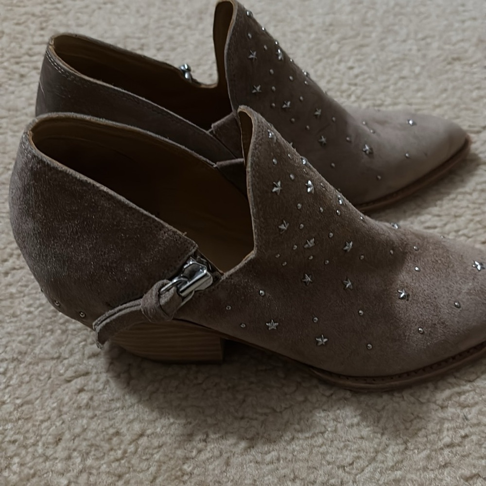 Sigerson Morrison Tan New Avola Haile Star Studded Pointed Toe Suede Bootie - Picture 4 of 5